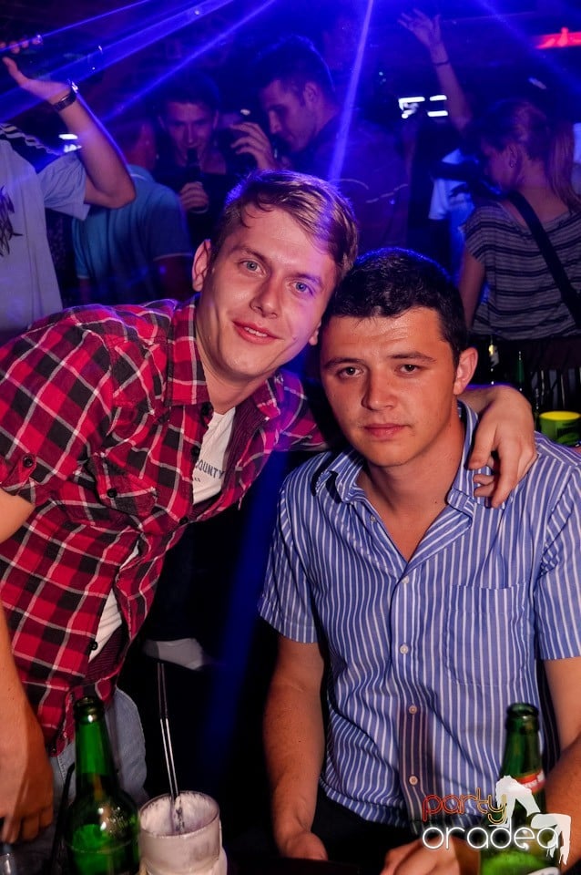 Ziua promoţiilor în Club Escape, 