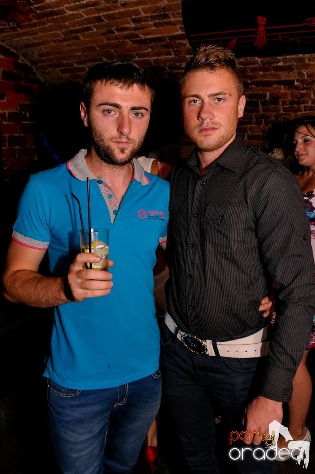 Ziua promoţiilor în Club Escape, 