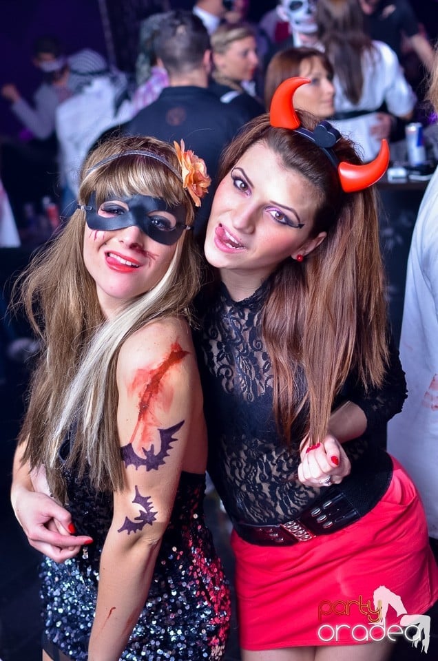 Zu Halloween Party @ The One Café & Club,