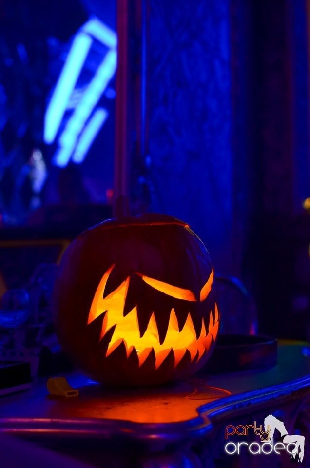 Zu Halloween Party @ The One Café & Club,