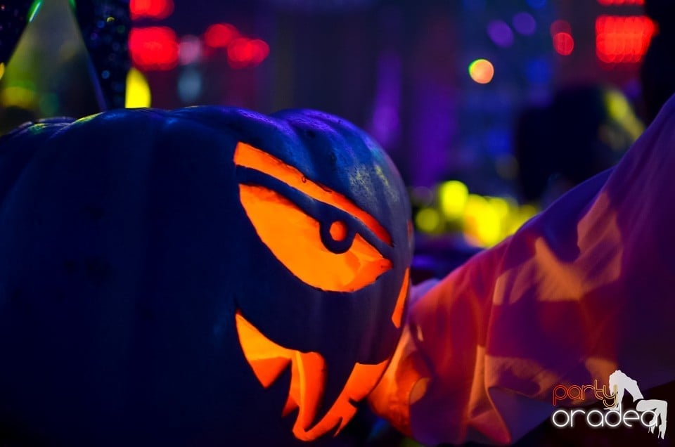 Zu Halloween Party @ The One Café & Club,