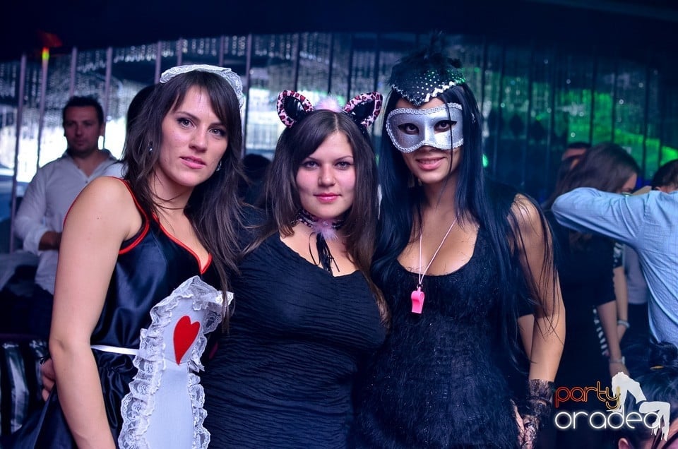 Zu Halloween Party @ The One Café & Club,