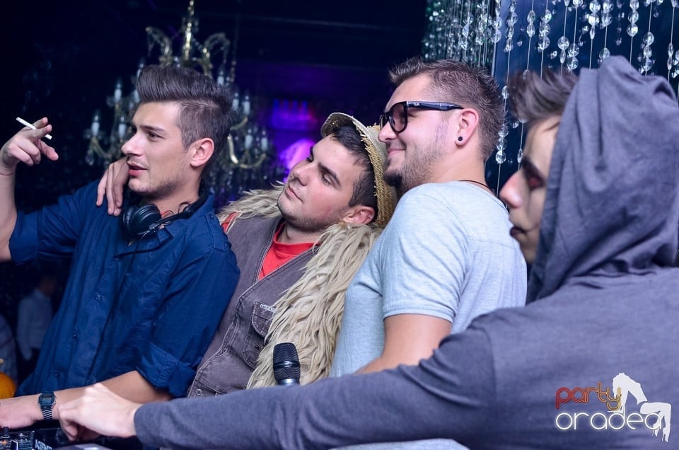 Zu Halloween Party @ The One Café & Club,