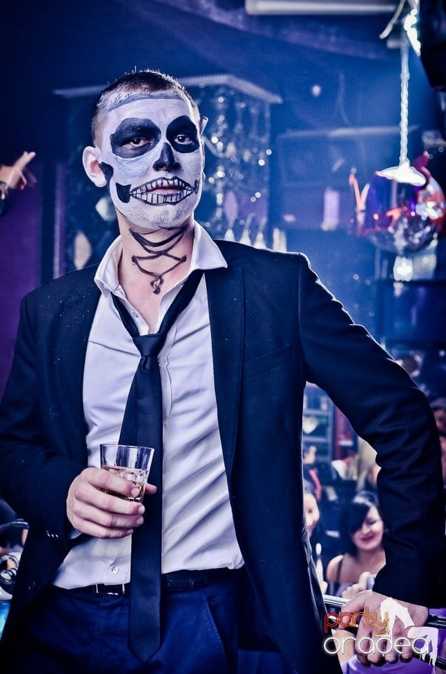 Zu Halloween Party @ The One Café & Club,