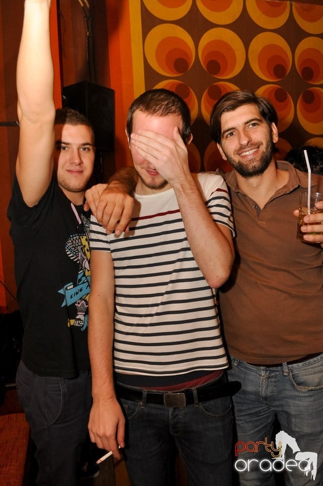 All Night Party în Juice, Juice