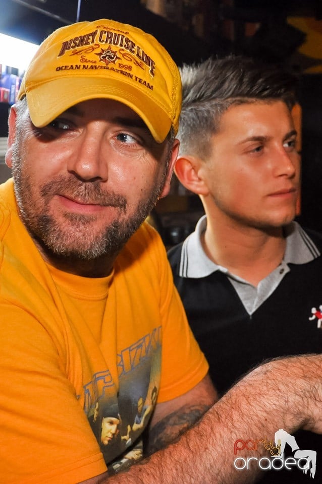 Atmosferă de party în Juice, Juice