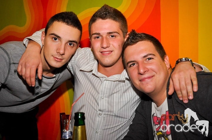 Atmosferă de party în Juice, Juice