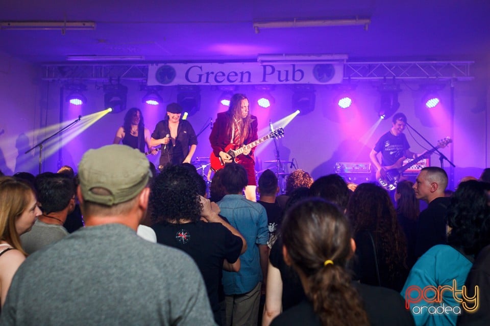 Concert The Rock, Green Pub