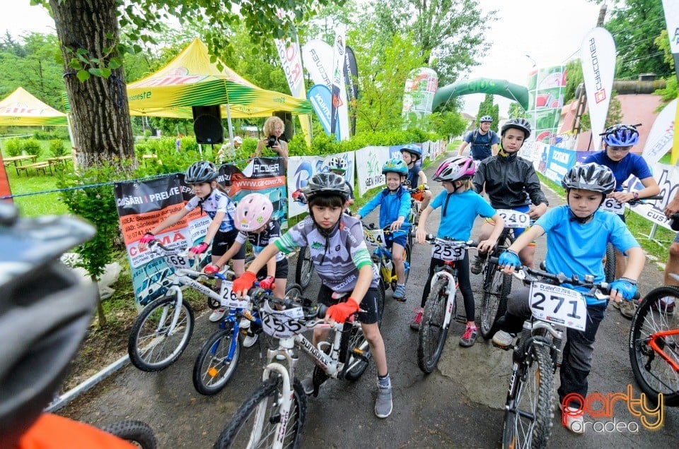 Crater Maraton, Băile 1 Mai