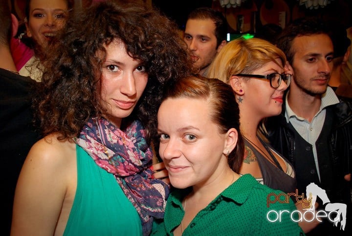 Crazy Legs cu DJ Palotai, Juice