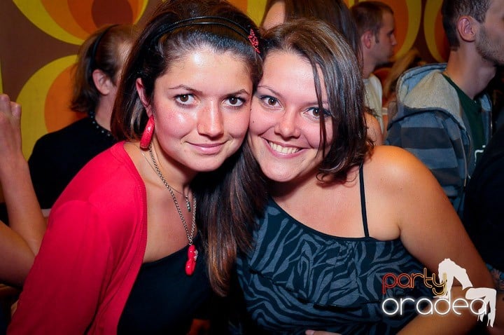 Crazy Legs cu DJ Palotai, Juice