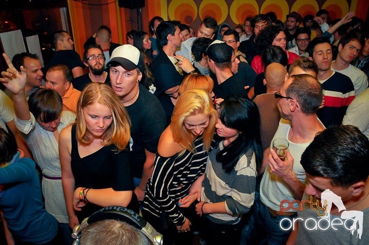 Crazy Legs cu DJ Palotai, Juice