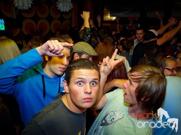 Crazy Legs cu DJ Palotai, Juice