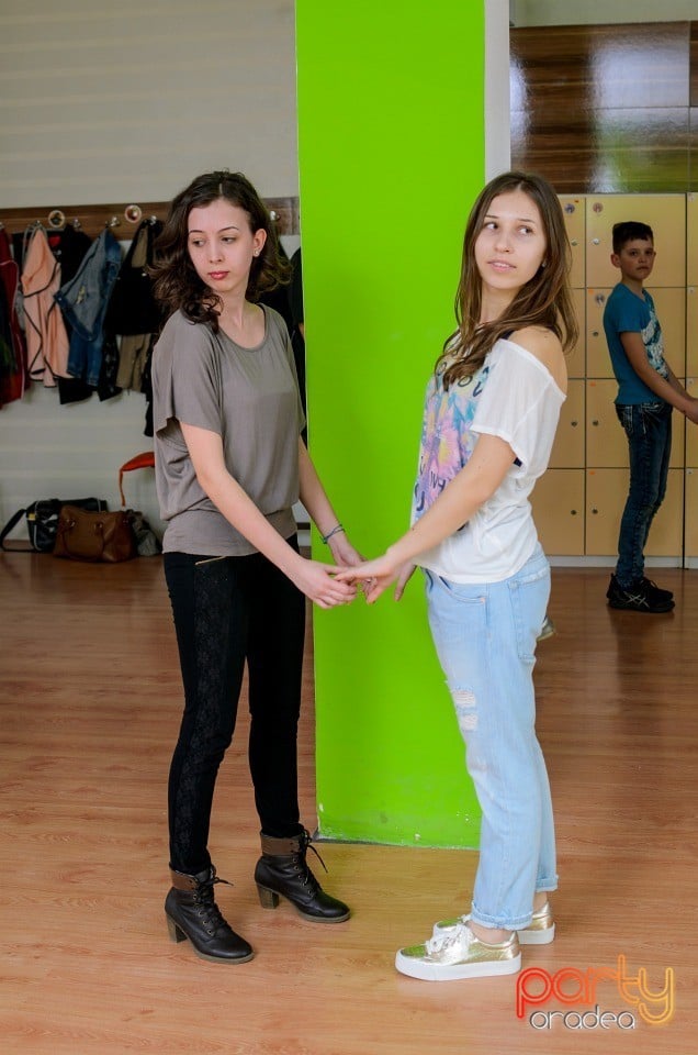Curs de Dans, Side by Side Dance Academy
