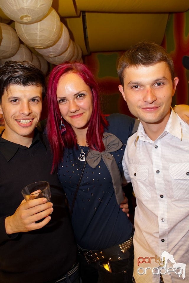 Distracţia continuă în Juice, Juice