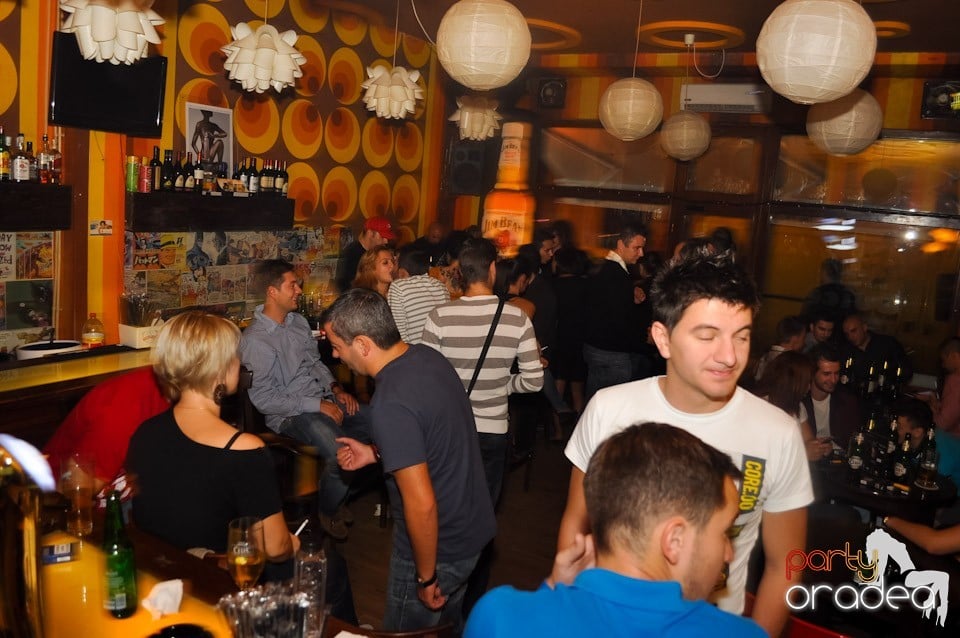 Distracţia continuă în Juice, Juice