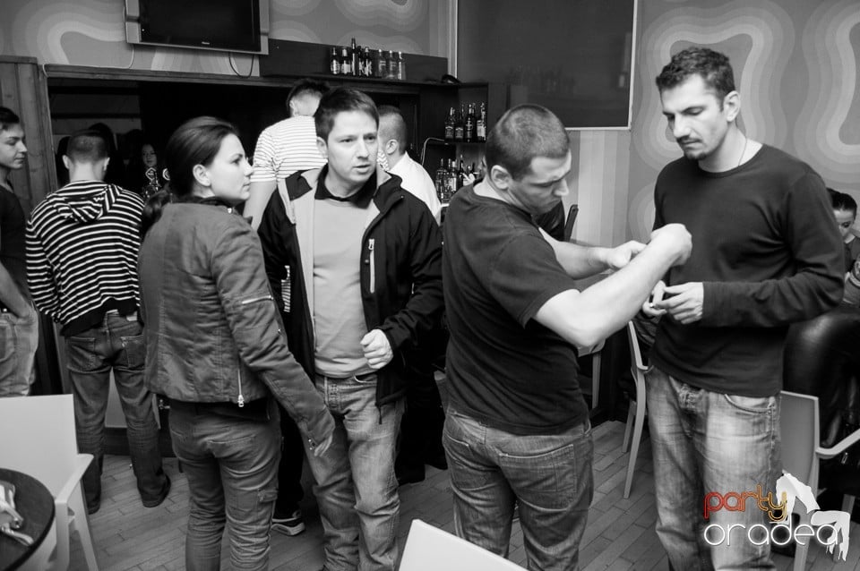 Distracţia continuă în Juice, Juice