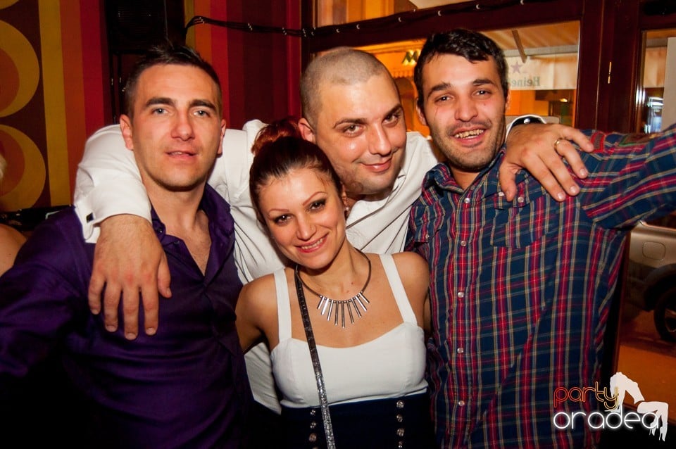 Distracţia continuă în Juice, Juice