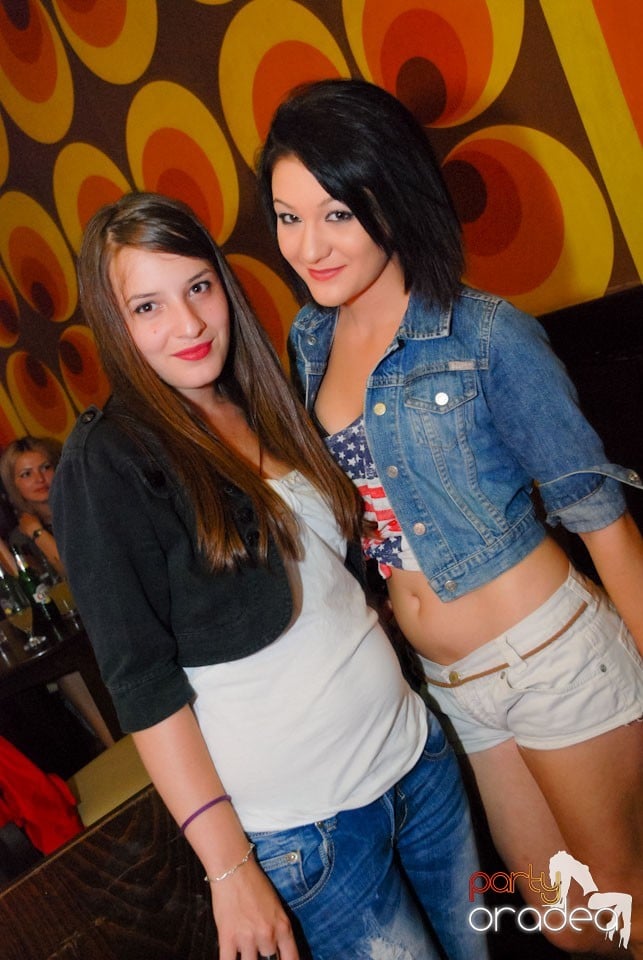 Distracţie în Juice Coffeehouse & Lounge Bar, Juice