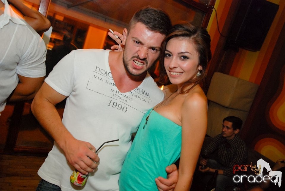 Distracţie în Juice Coffeehouse & Lounge Bar, Juice
