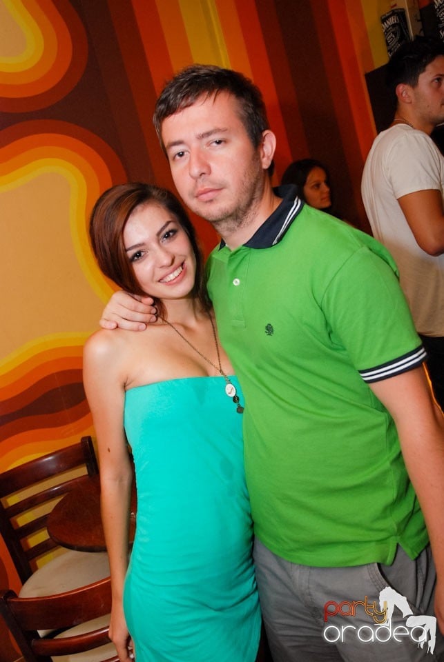 Distracţie în Juice Coffeehouse & Lounge Bar, Juice