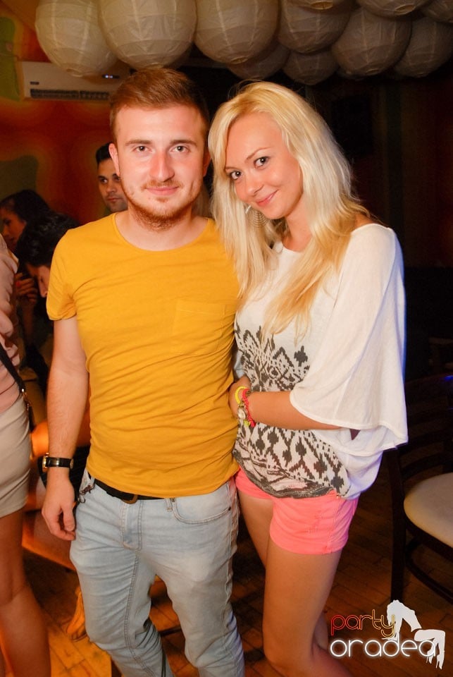 Distracţie în Juice Coffeehouse & Lounge Bar, Juice
