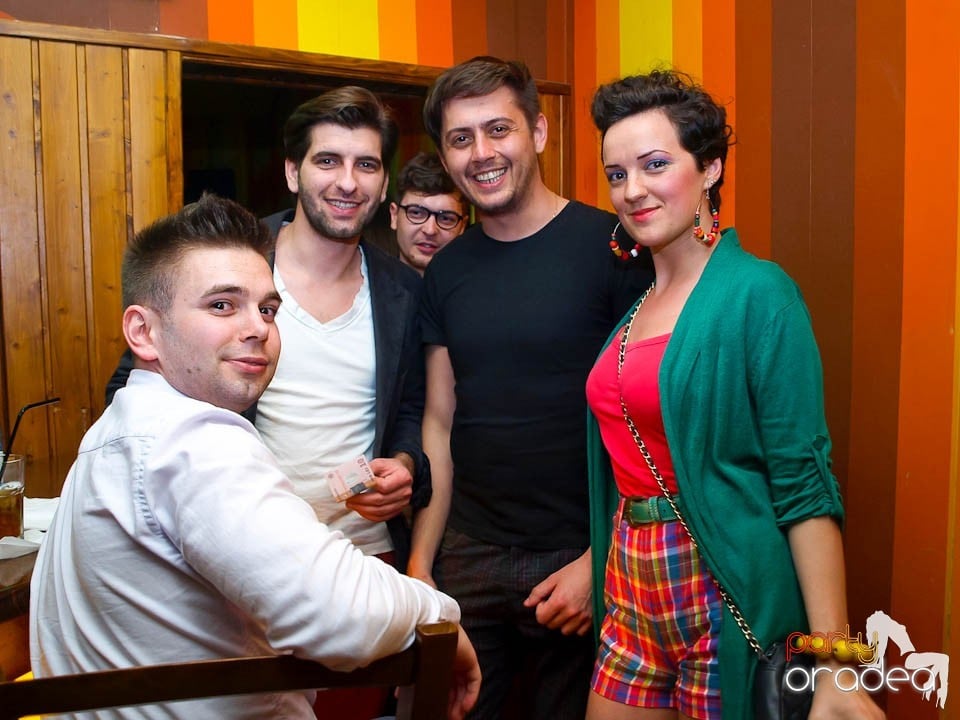 Distracţie în Juice Coffeehouse & Lounge Bar, Juice