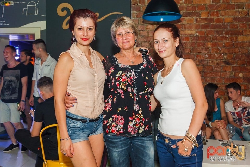 Distracţie în Juice, Juice