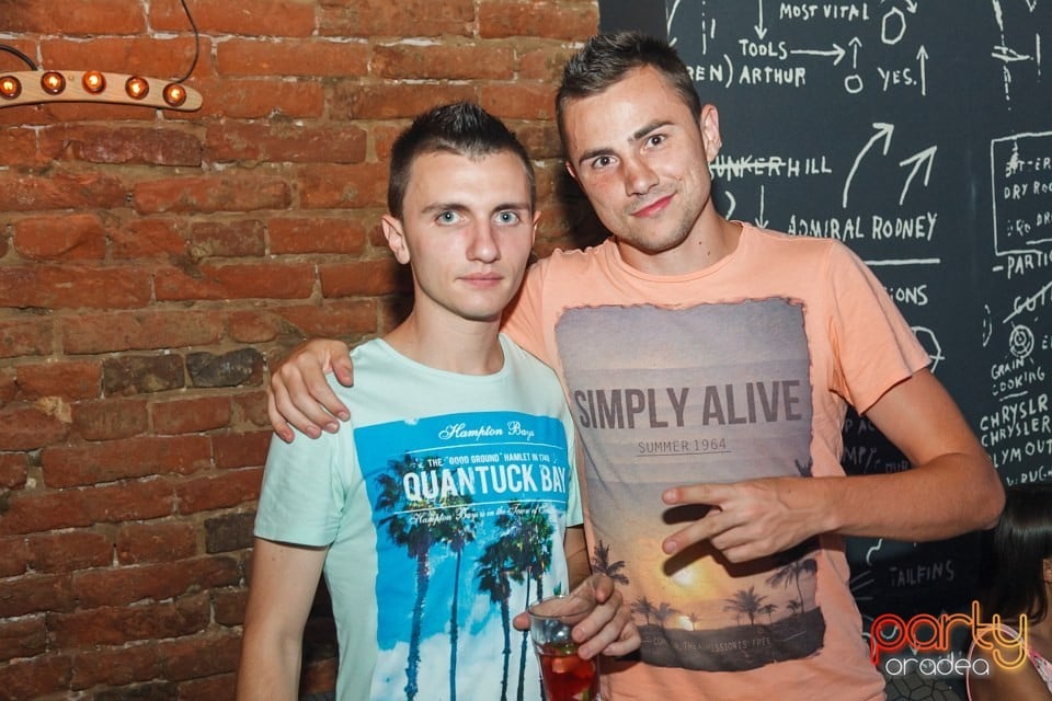 Distracţie în Juice, Juice