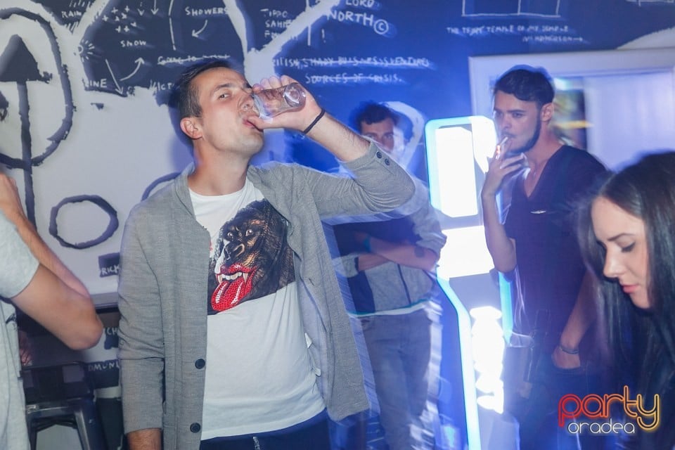 Distracţie în Juice, Juice