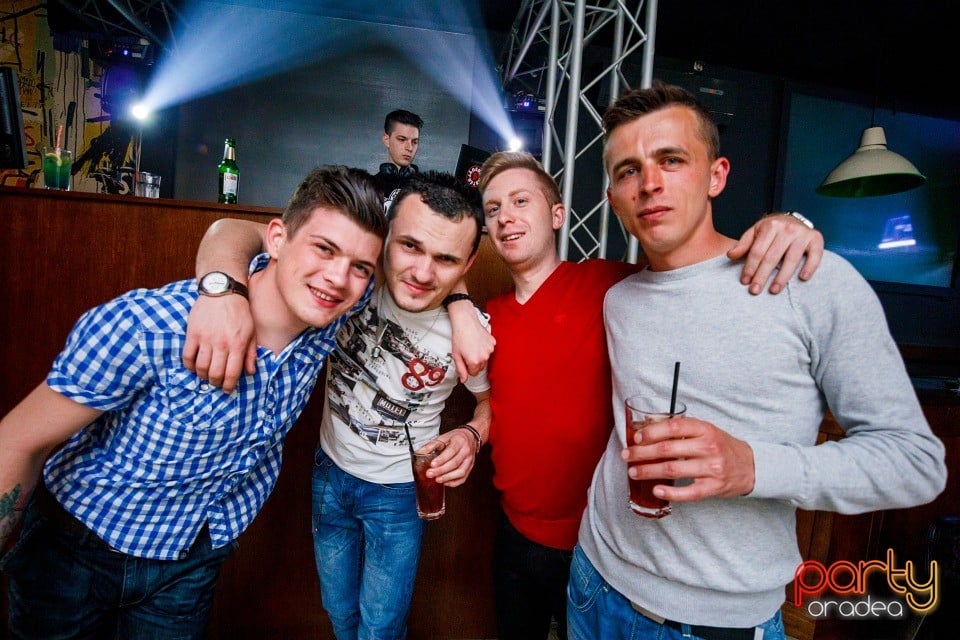 Distracţie în Juice, Juice