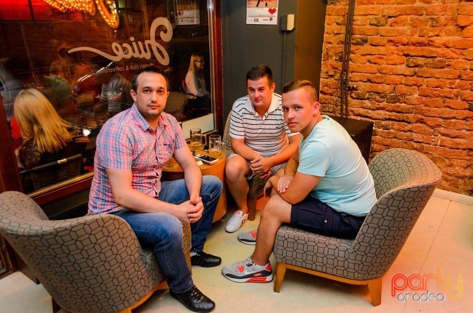 Distracţie în Juice, Juice