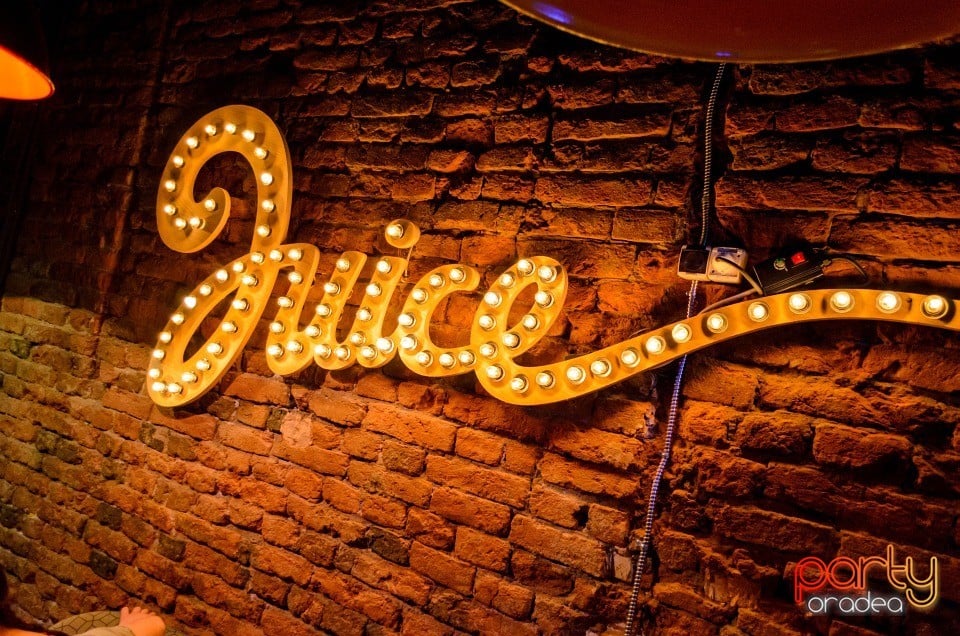 Distracţie în Juice, Juice