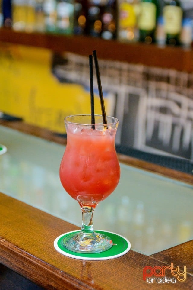 Distracţie în Juice, Juice