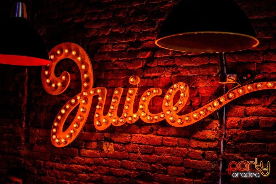 Distracţie în Juice, Juice