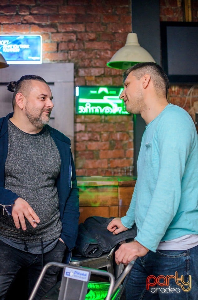 Distracţie în Juice, Juice