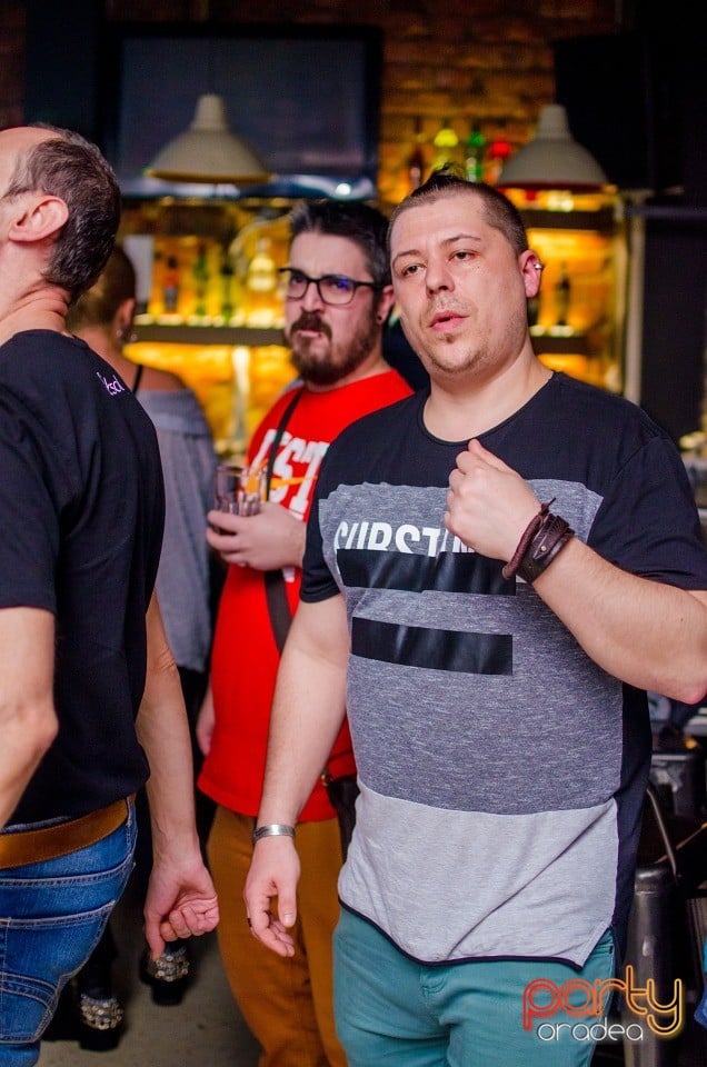 Distracţie în Juice, Juice