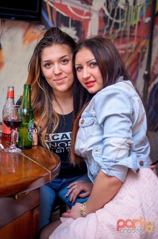 Distracţie la Juice, Juice