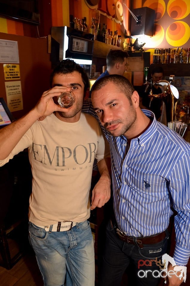 Distracţie şi voie bună în Juice, Juice
