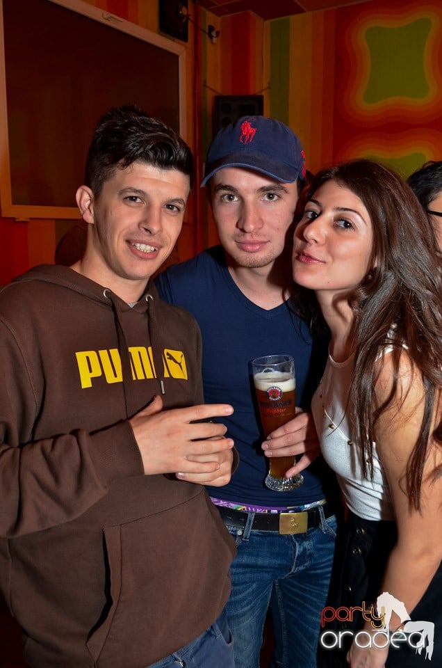 Distracţie şi voie bună în Juice, Juice