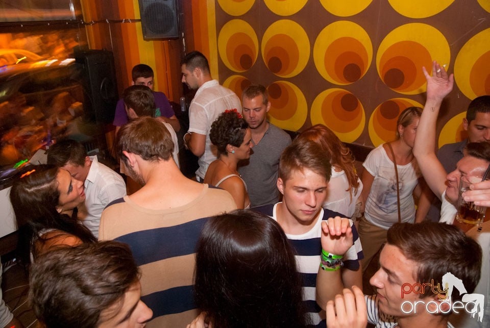 DJ Mihigh in the Mix @ Juice, Juice