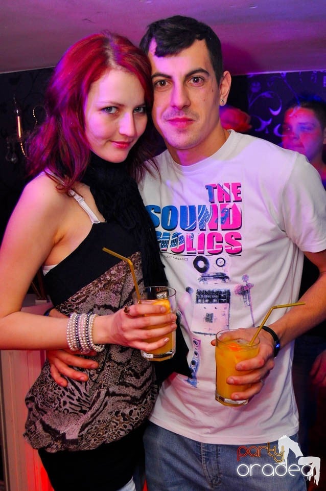 Finest House And Party Music în Club Atti's,