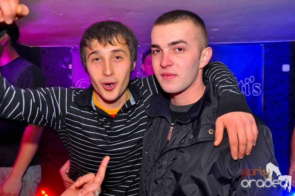 Finest House And Party Music în Club Atti's,