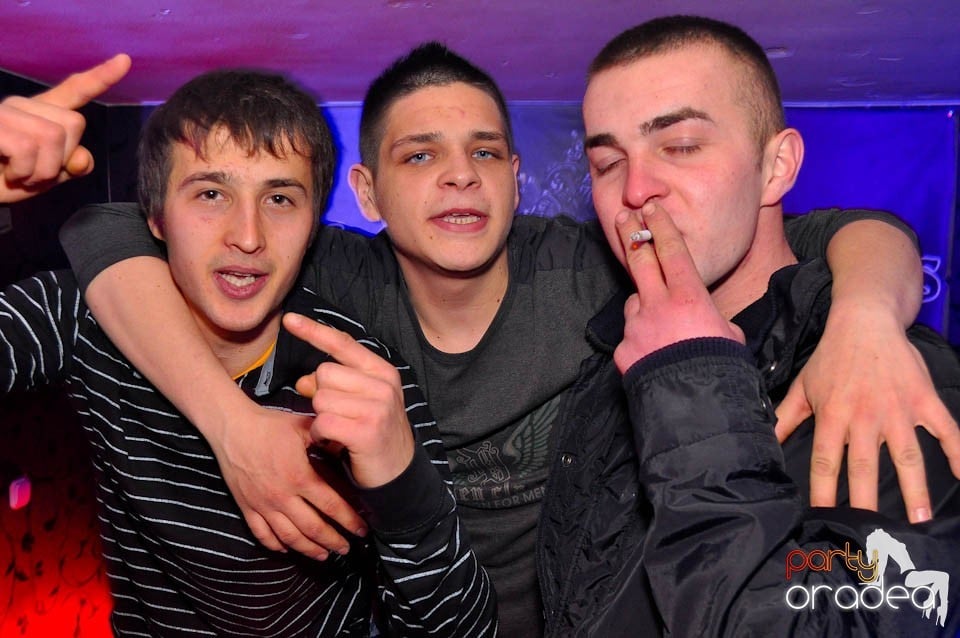 Finest House And Party Music în Club Atti's,
