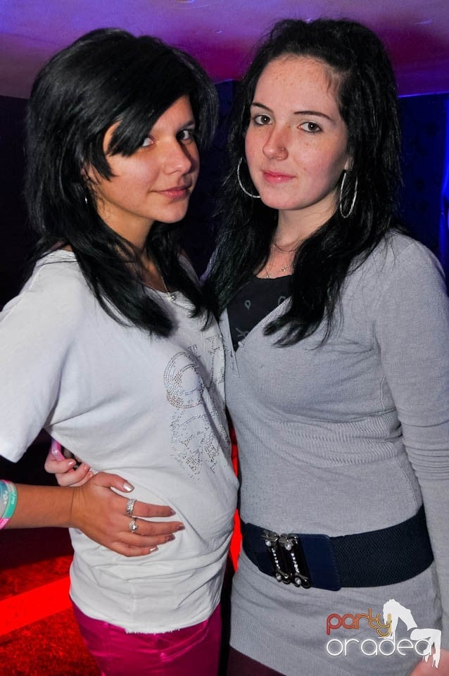 Finest House And Party Music în Club Atti's,