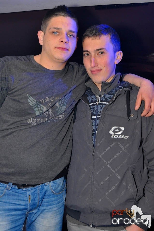 Finest House And Party Music în Club Atti's,