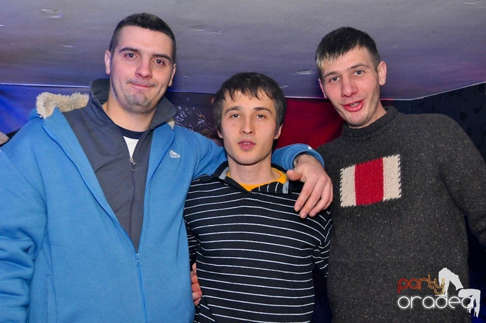 Finest House And Party Music în Club Atti's,