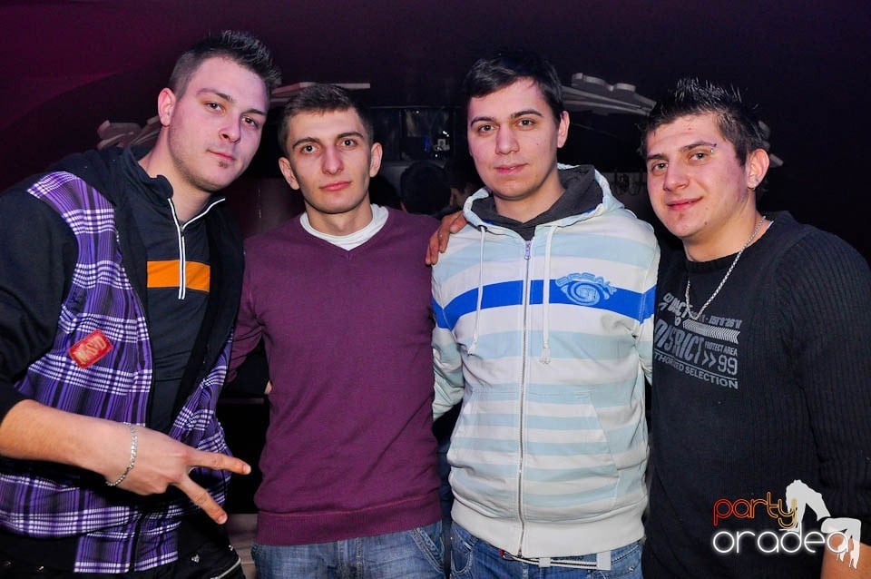 Finest House And Party Music în Club Atti's,