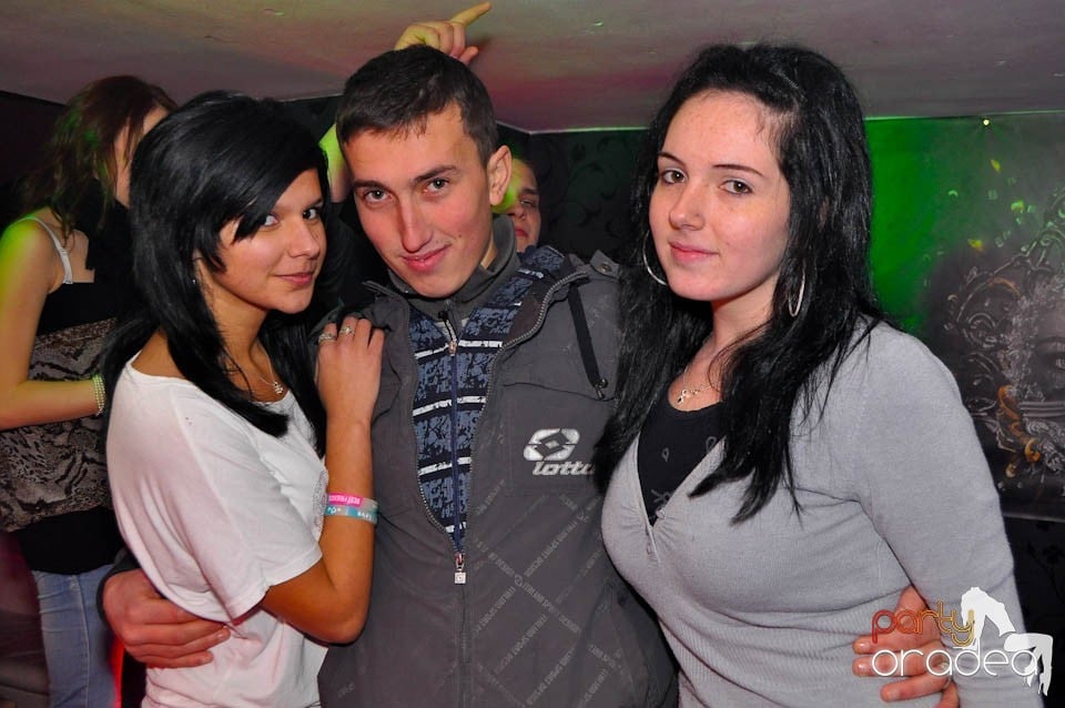 Finest House And Party Music în Club Atti's,