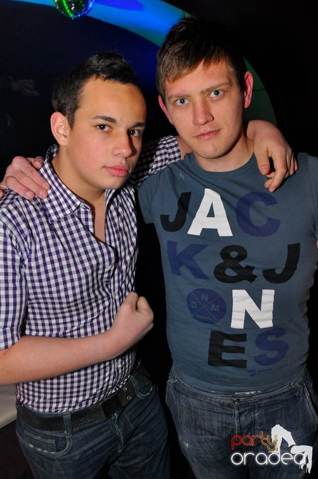 Finest House And Party Music în Club Atti's,